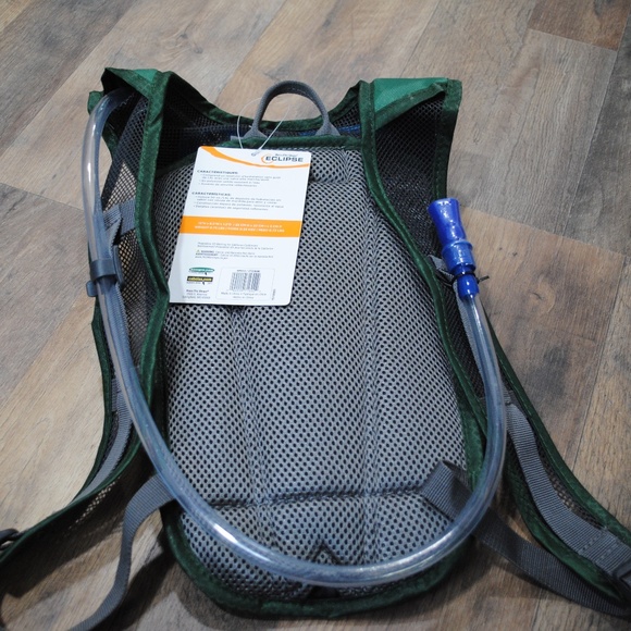 Eclipse Other Brand New Eclipse Hydration Pack 5oz5l Green Poshmark